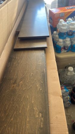 Engineer wood floor 8 boxes color maple  25.97sf 210SF