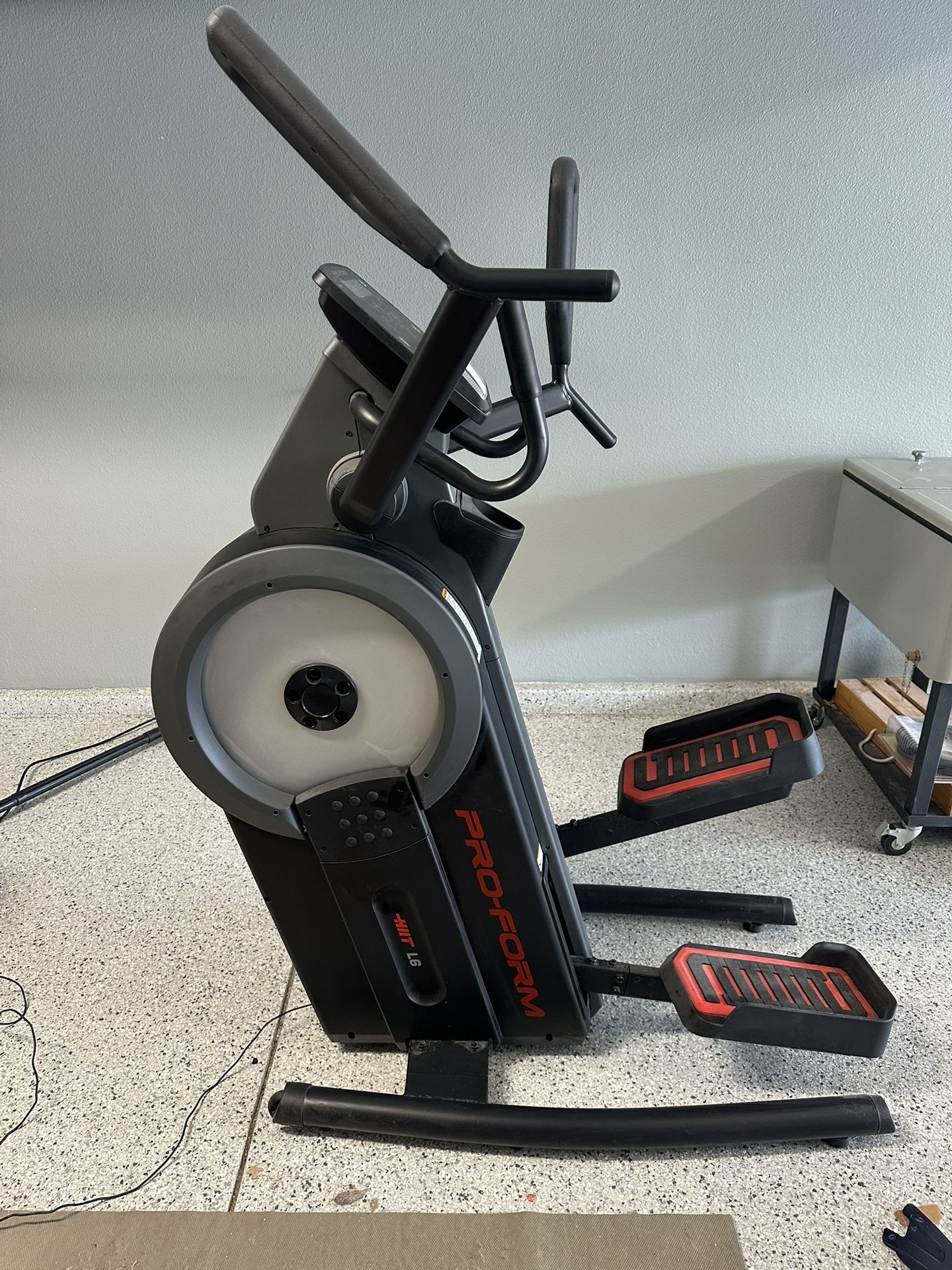 Pro Form Hit Machine