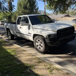 2000 dodge ram 2500 Cummins