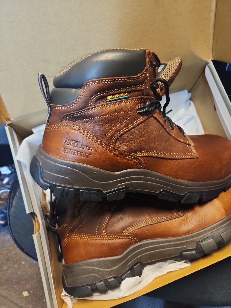 Men's Safety Boots - Brown. HYTEST FOOTRESTS HI-ENEGY 6"