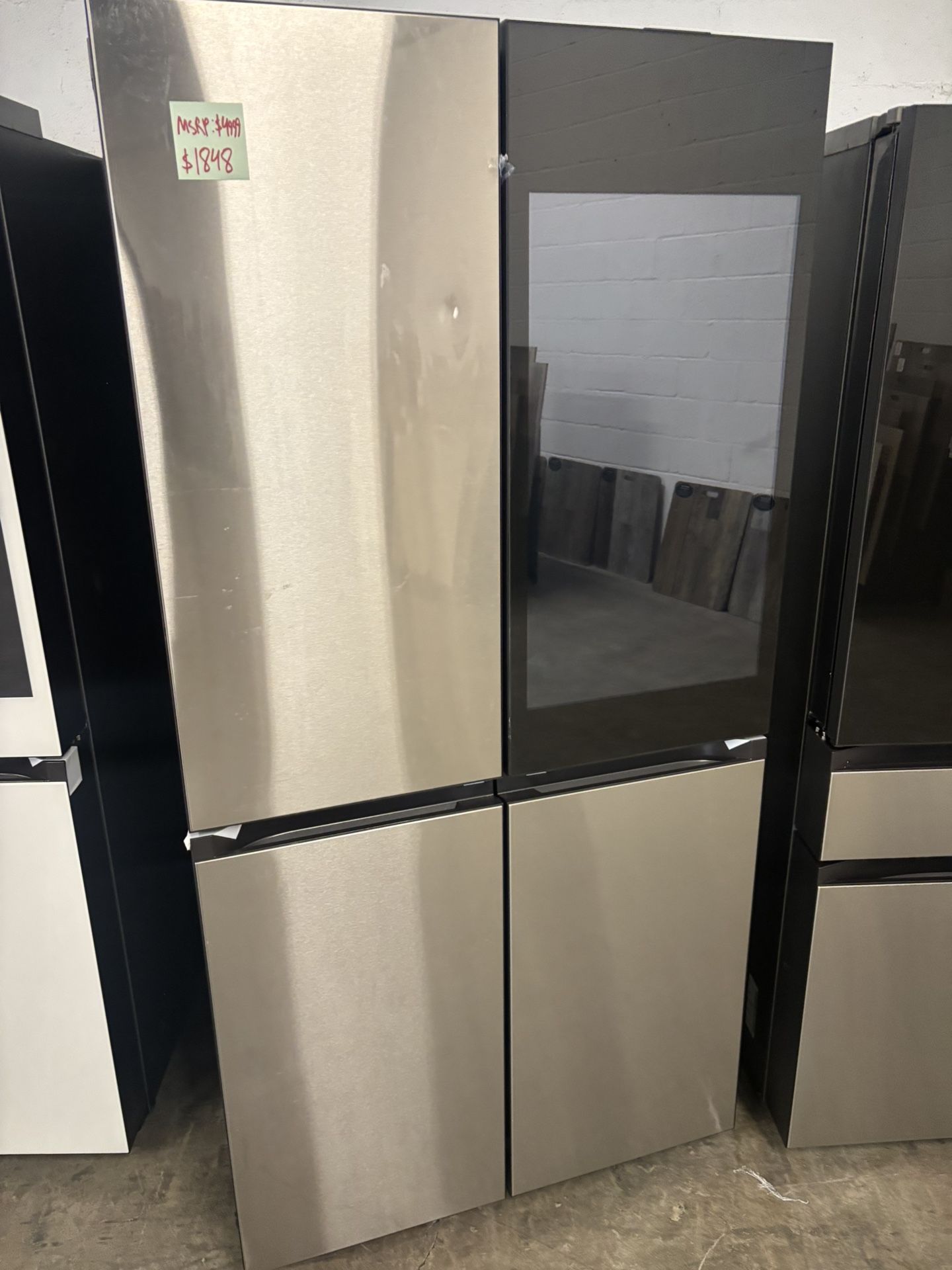 (A few dents so i Give Better Deal ) 🔥 SAMSUNG big screen 📺 Refrigerator - Family Hub 