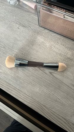 HUDA Majeup Brush
