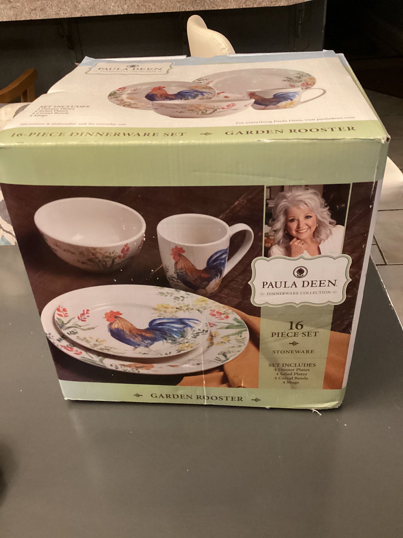 NIB Paula Deen Garden Rooster 16 piece Stoneware Set