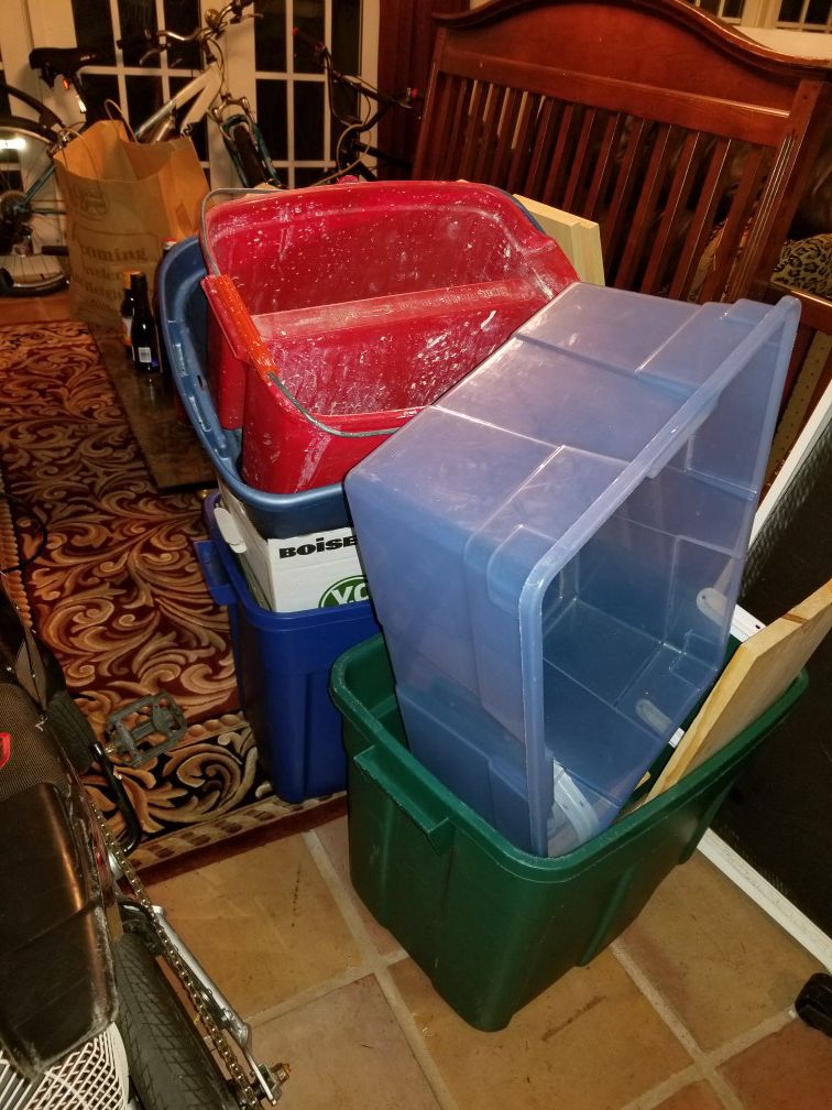 Several plastic containers