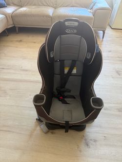 Graco Extend2Fit Convertible Car Seat