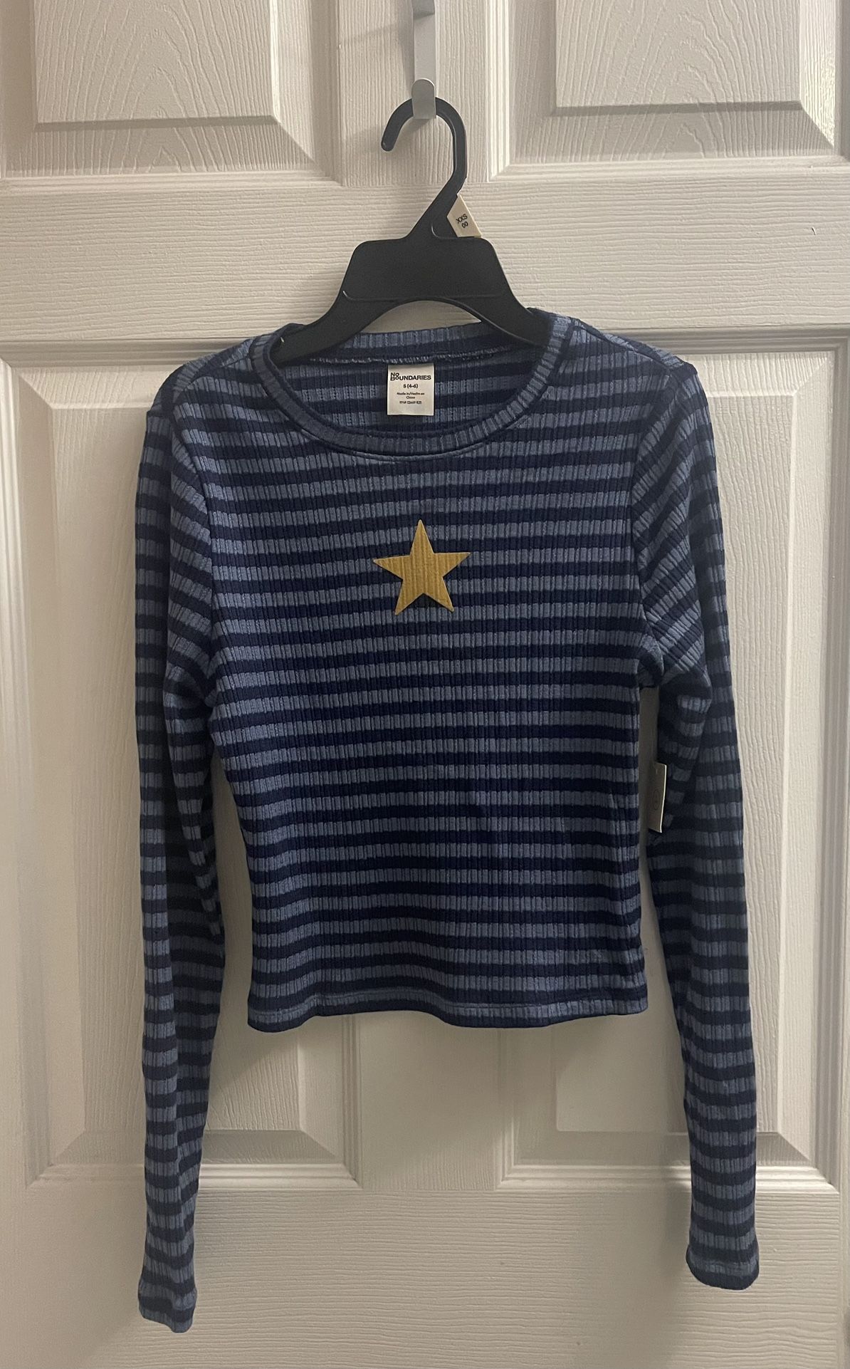 Brand New Blue Stripe Long Sleeve Tops Sizes XXS- XS & S Juniors $5.00 Each