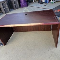 Sturdy Desk