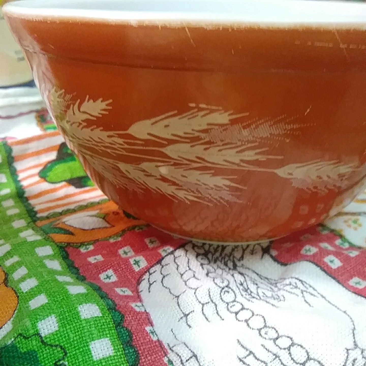 Vintage pyrex Autumn Harvest mixing bowl bowls 401 402