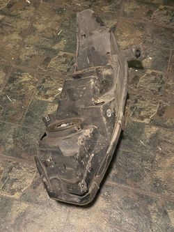 Honda civic 2007 passenger side headlight coupe