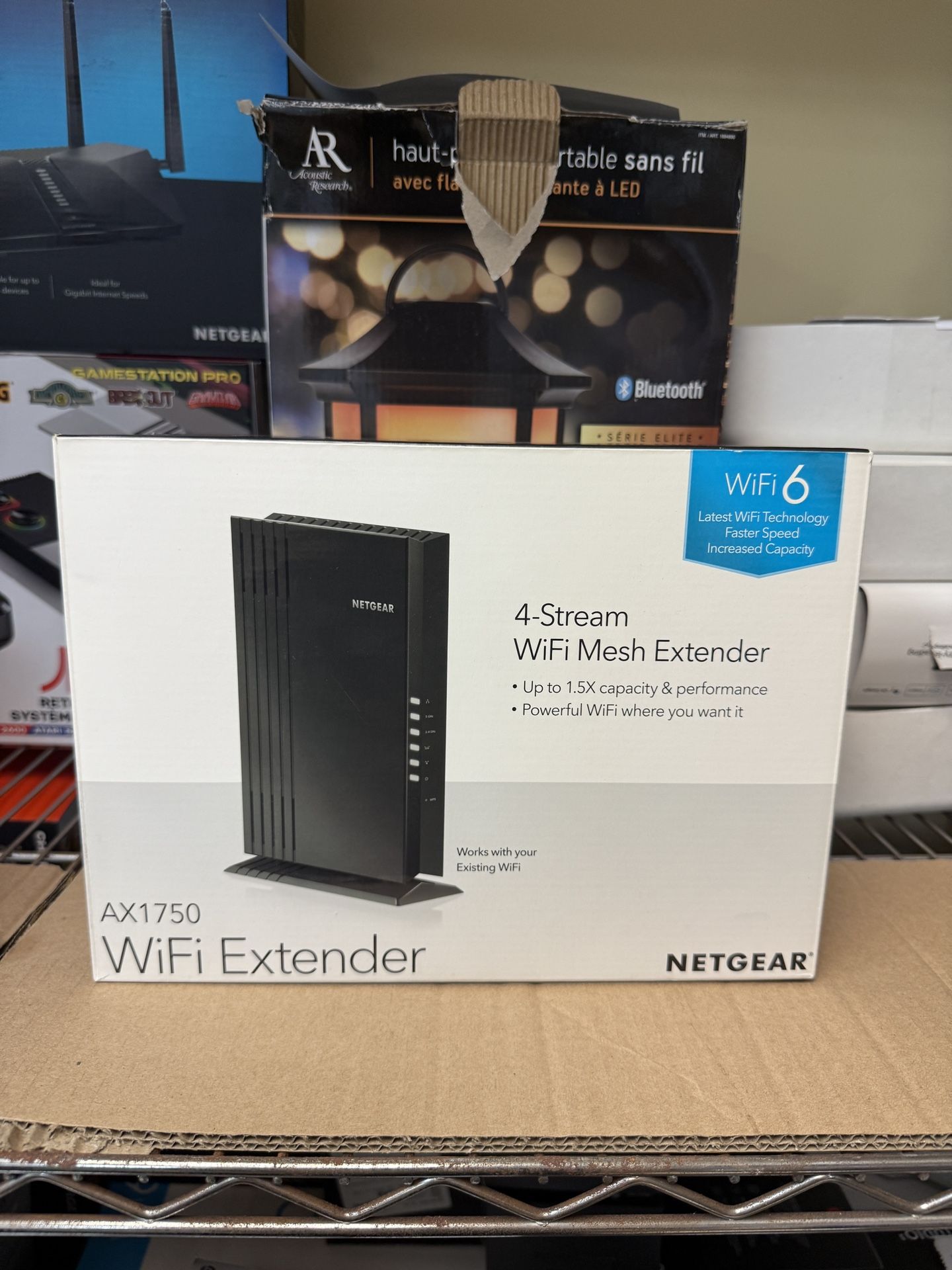 Netgear Wifi extender AX 1750 4-Stream WiFi Mesh Extender