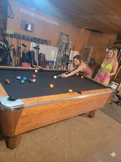 Pool table, valley commercial
