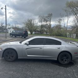2014 Dodge Charger SE 
