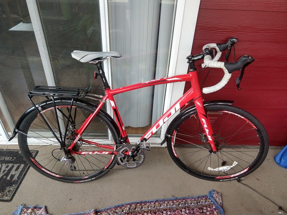 Fuji sportif 2024 1.5 road bike