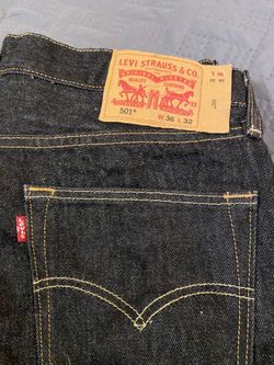 Jet black Levi’s men’s size W 36 X 32 L