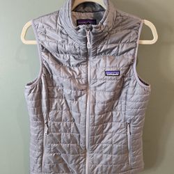 Patagonia
Women's Nano Puff Vest M sz