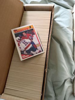 1(contact info removed) Topps Hockey Cards Complete Set