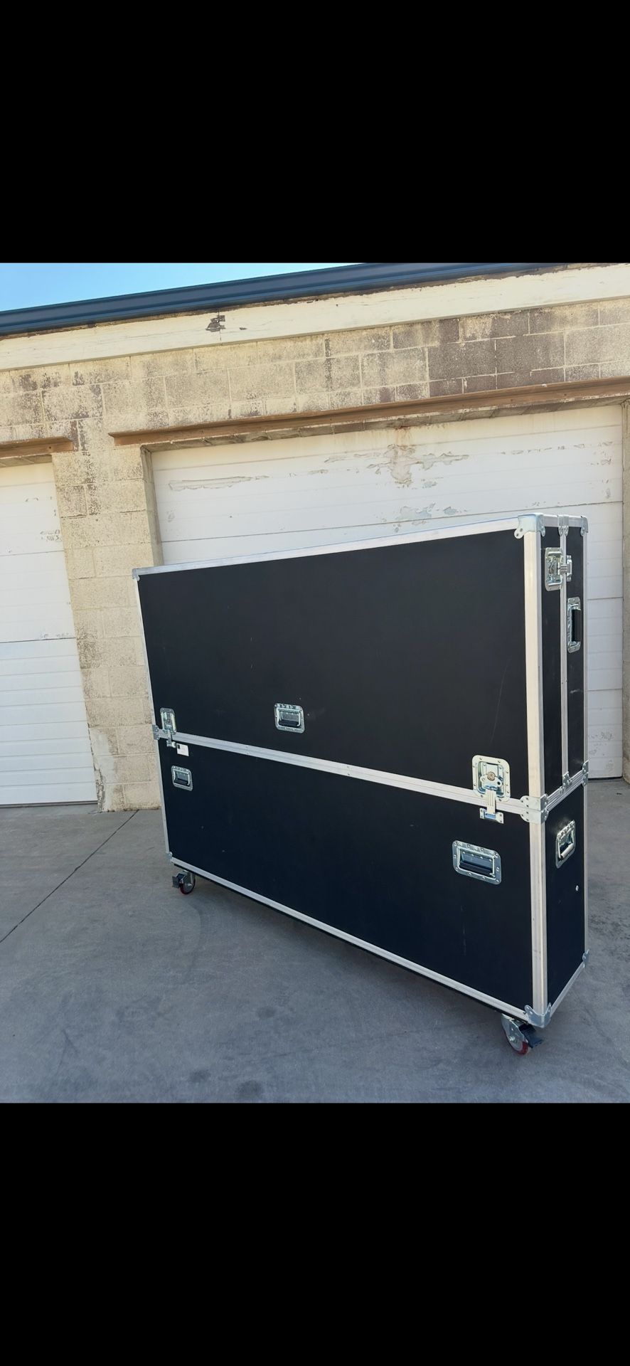 Flat Screen TV Lift Flight Case  ~ Whiteboard Screen Display ~ CAN DELIVER!!!