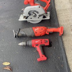 Hardly Used Milwaukee 6 1/2 Inch Magnesium Battery Operated Saw Heavy Duty, Milwaukee Battery operated sawzall heavy duty, Milwaukee drill