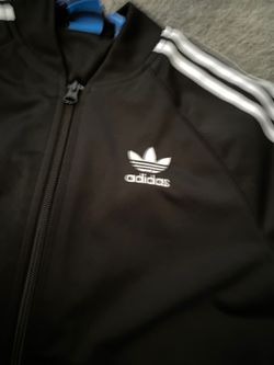 Adidas jacket small man