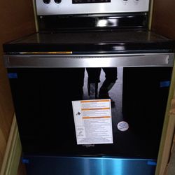 Amana, Sets Of Ovens Microwave Hooded Combs And CountertoIp. Dishwashers Brand New Still In The Box 