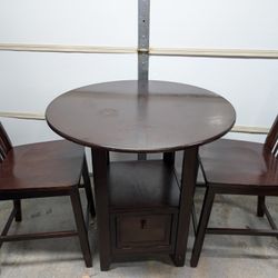 Dining Table And Chairs 