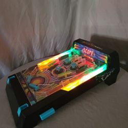 Electronic Arcade Pinball, Vibrating Bumpers & Flashing LED Lights! Electronic Score Counter & Arcade Sounds! ( Please Read Description )