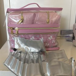 Makeup Bags and Makeup Brushes 