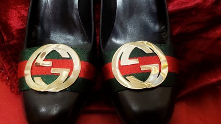  Gucci Logo Mid heal