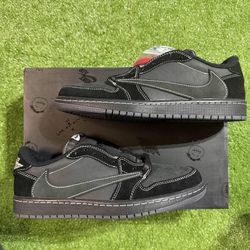 Travis Scott Jordan 1 Low  'Black Phantom'