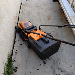 Battery Operated Lawn Mower 13"