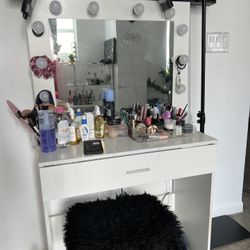 Makeup Vanity 