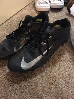 Nike Vapor Elite Football Cleats
