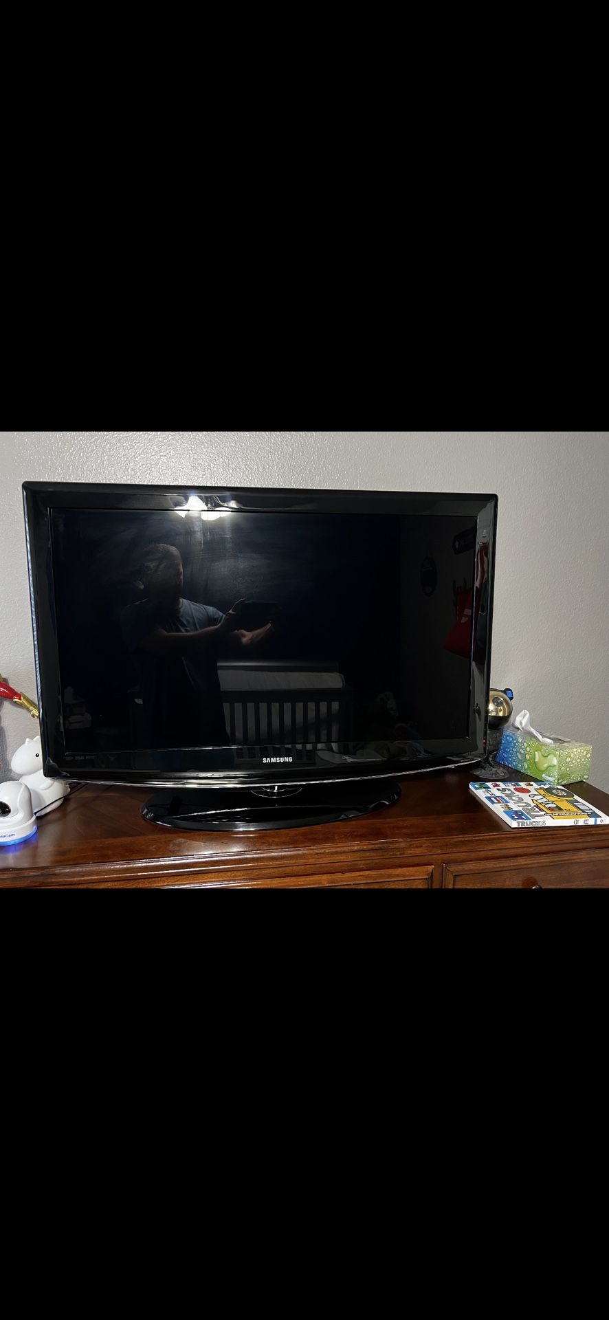 40 Inch TV