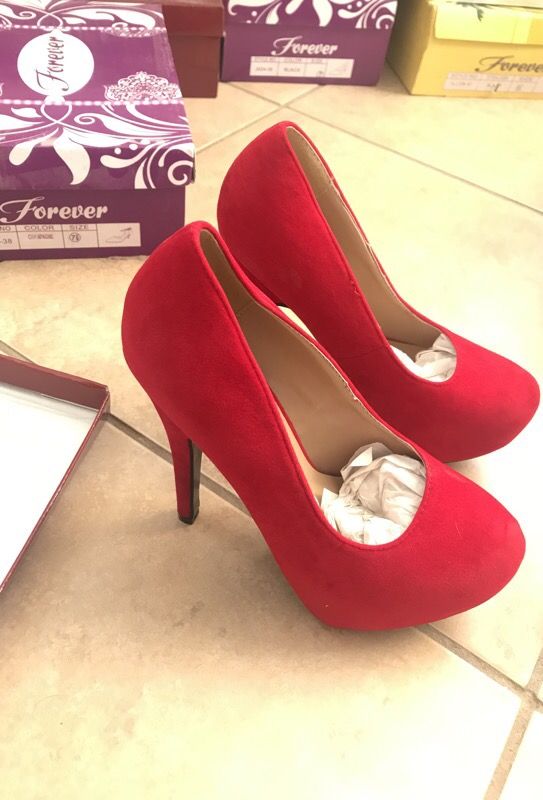 Size 6 Red Suede heels