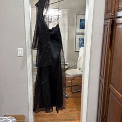  Black formal dress - Size 6