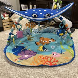 Disney baby finding Nemo Lights And Music Activity Gym 