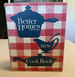 VINTAGE BETTER HOMES & GARDEN COOK BOOK