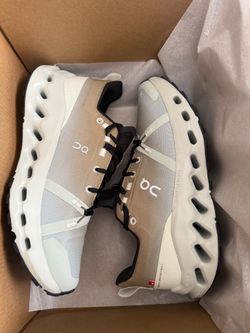 OC Running Shoes