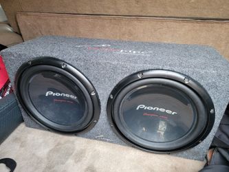 2 12 Pioner With And Apm For 250 And 4 6x9 Sounddown For 320 