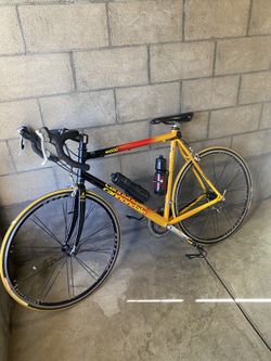 Cannondale Road Bike