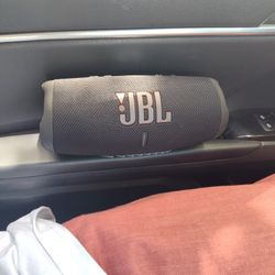 JBL Bluetooth Speaker 