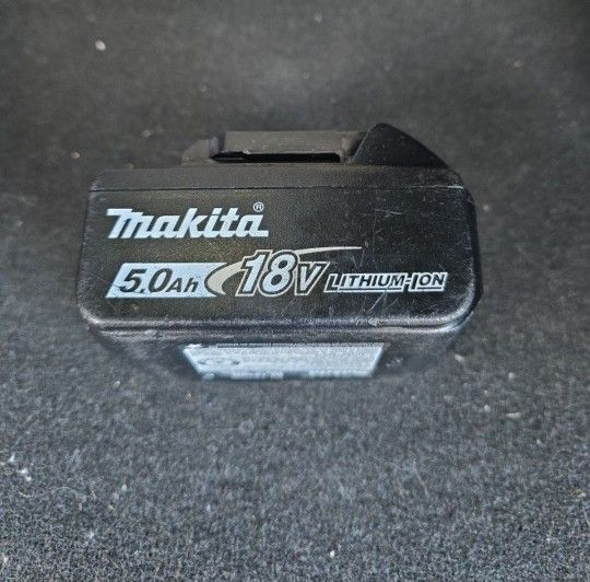 MAKITA 18V 5AH BATTERY GOOD CONDITION