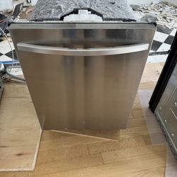 24” Smart Dishwasher 