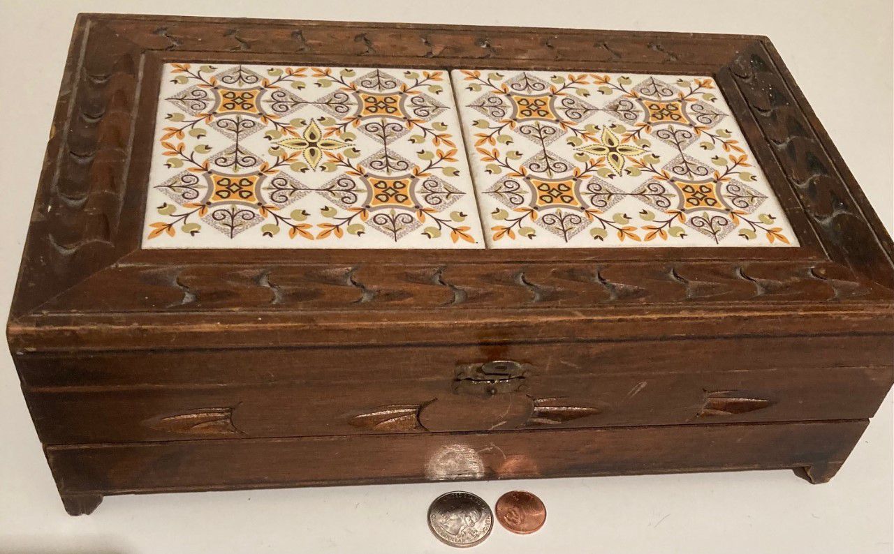 Vintage Wooden Large Size Jewelry Chest Box, Red Velvet, 11" x 7" x 3", Heavy Duty Quality, Room Decor, Dresser Decor, Table Display