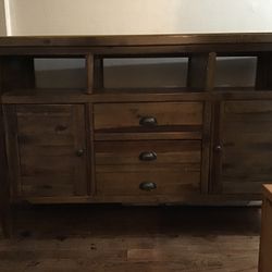 World Market Area Rug / Buffet