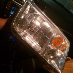 Right front headlight for (mk4) 1999.5-2005 jett