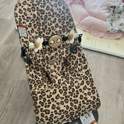 baby bjorn Leopard bouncer 