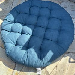 4.5 Feet Round papasan Cushion - Near Mint