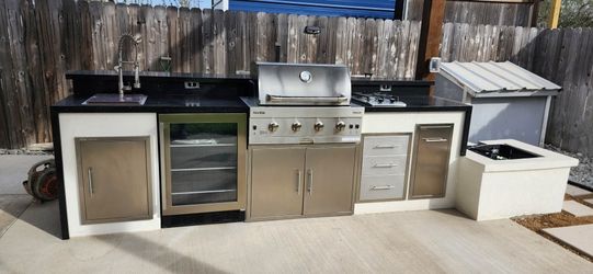 Out Door Kitchens!!!!!!!