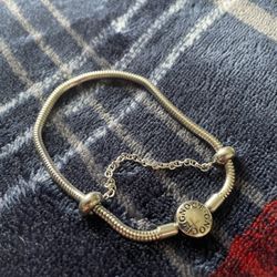 GNOCE Charm Bracelet With Safety Chain